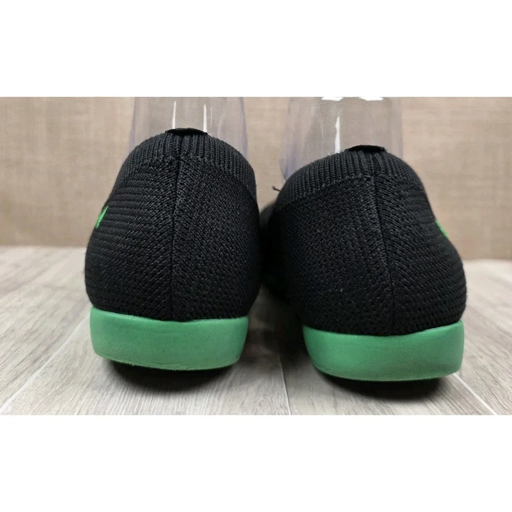 Vivaia Claire Walker Round Toe Black Ballet Flats Green Soles Womens EU 39 US 8